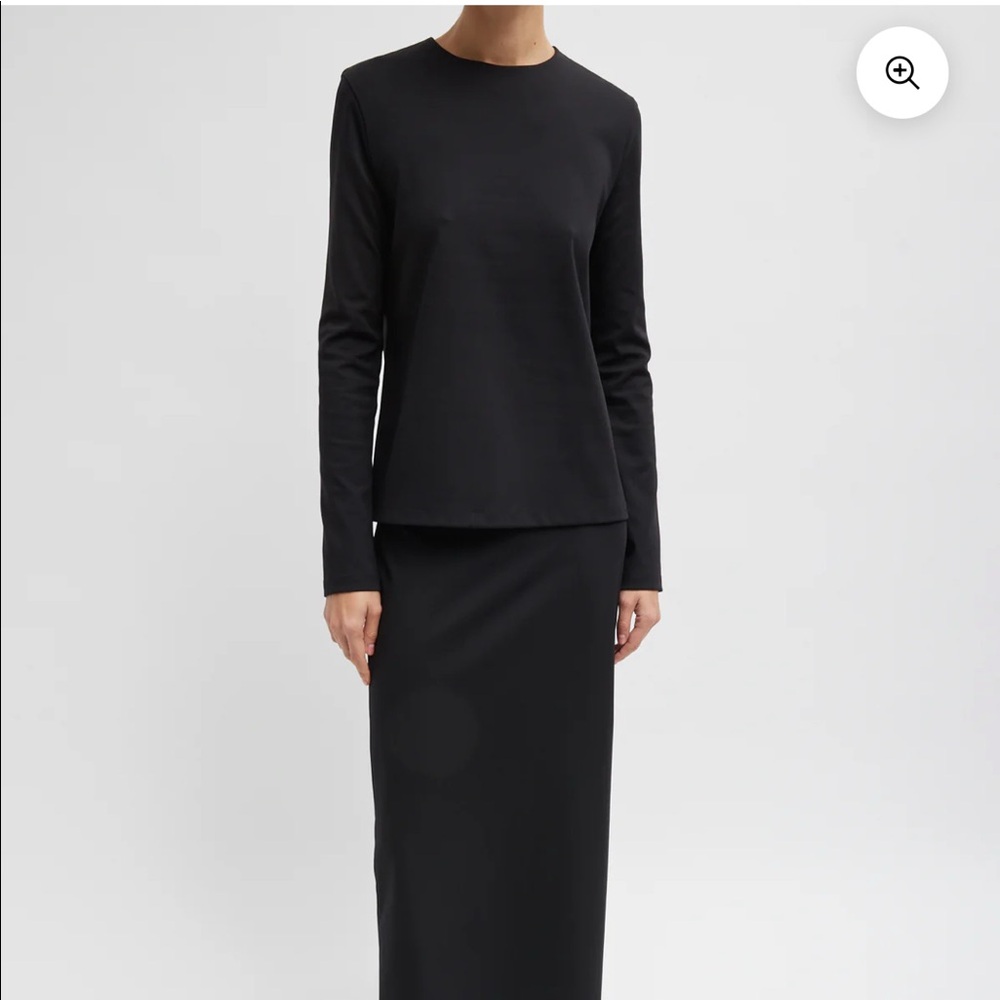 Compact Ultra Stretch Knit Long Sleeve Slim Top